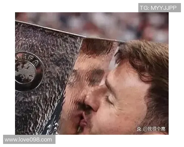 热刺宣布主帅澳波下课联赛排名第17却成功夺得欧联杯