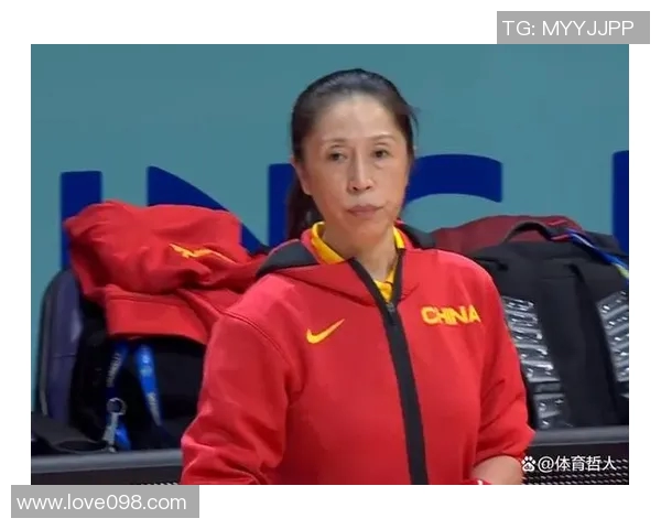 中国女篮辉煌之夜郑薇教练巧妙战术助力大胜对手 中国女篮辉煌之夜郑薇教练巧妙战术助力大胜对手