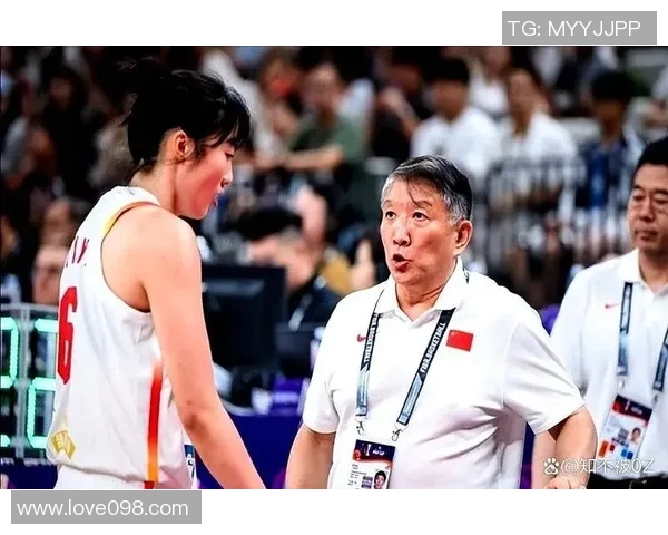 宫鲁鸣暗讽李梦与韩旭意在揭露小团体的潜在危机与矛盾